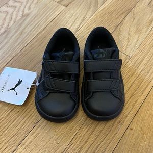 Never worn Puma Sneakers